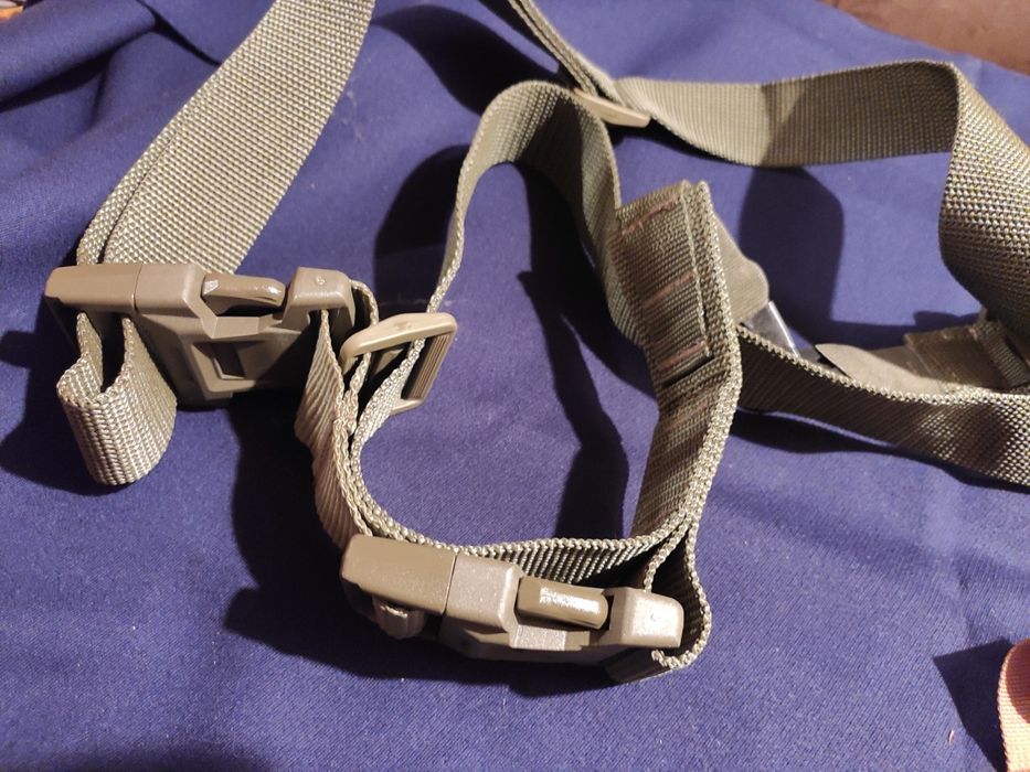 Подсумки, фляга, ремень, лазерный патрон