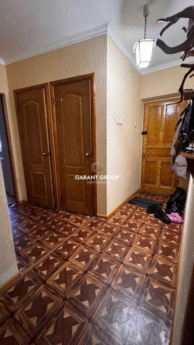 Двокімнатна квартира /  Адміральський проспект