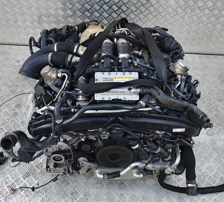 Silnik Kompletny 4.0 TFSI CTG Audi A8 D4 A6 C7 A7 130 Tyś KM