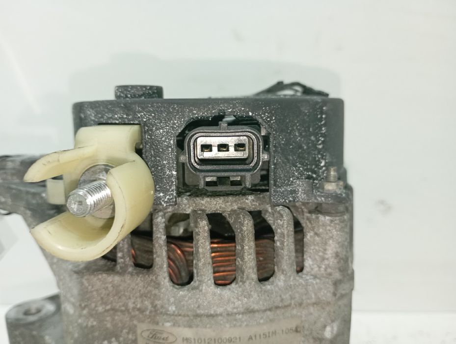 Alternador FORD Focus C-Max (DM2)
