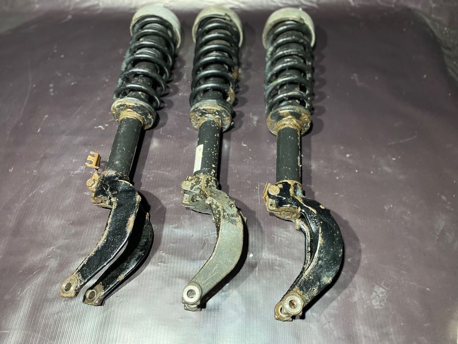 Передние стойки BMW X5 Е53 E70 амортизаторы БМВ стійка амортизатор