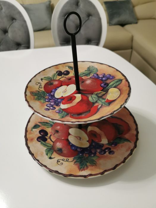 Дворівнева ваза для фруктів