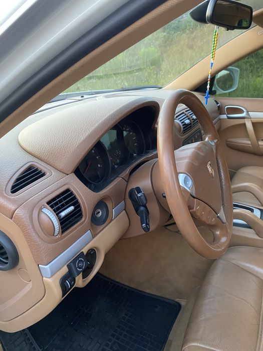 Продам Porshe Cayenne