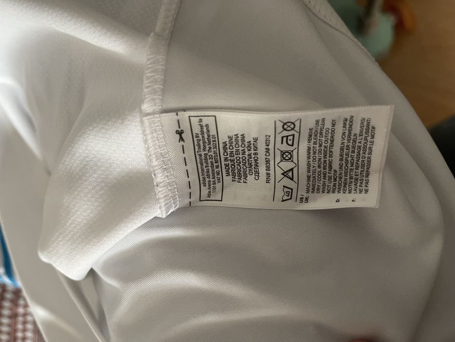 T-shirt Adidas tamanho M