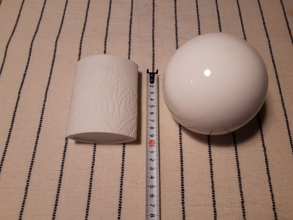Recipiente de cerâmica branco para escova de dentes ou canetas