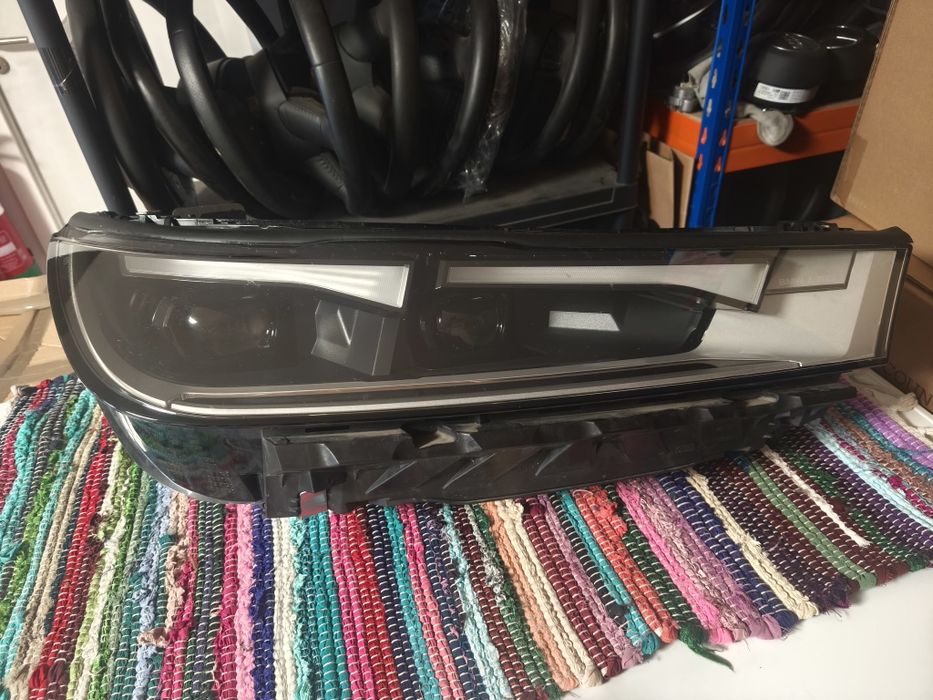 Farol direito Full Led BMW ix