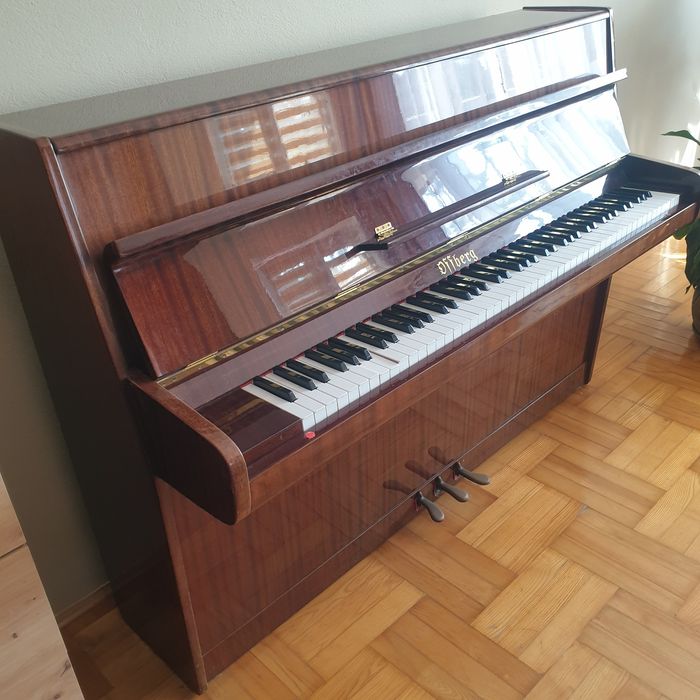 Pianino Offberg Legnica