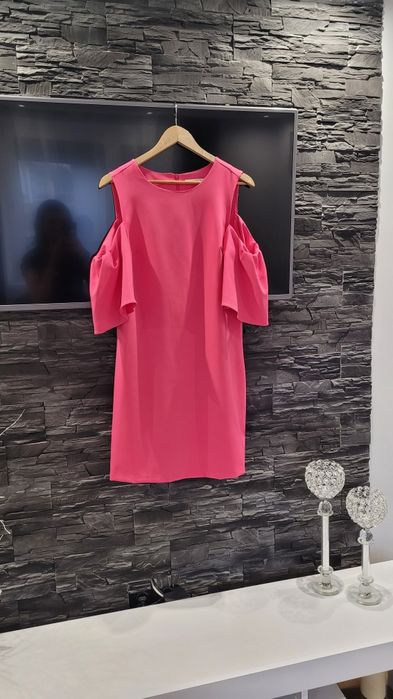 Fuksja sukienka Reserved M