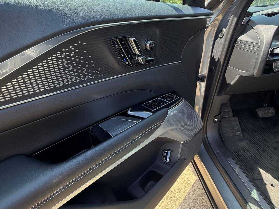2023 Cadillac LYRIQ Luxury