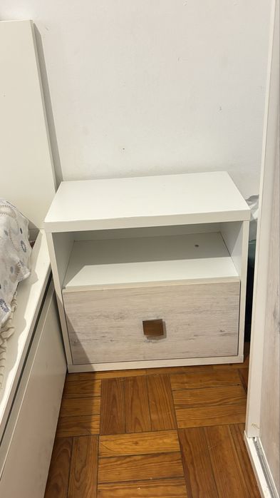 Conjunto de Quarto Moderno (Roupeiro de Correr + Cómoda + 2 Mesas de Cabeceira)