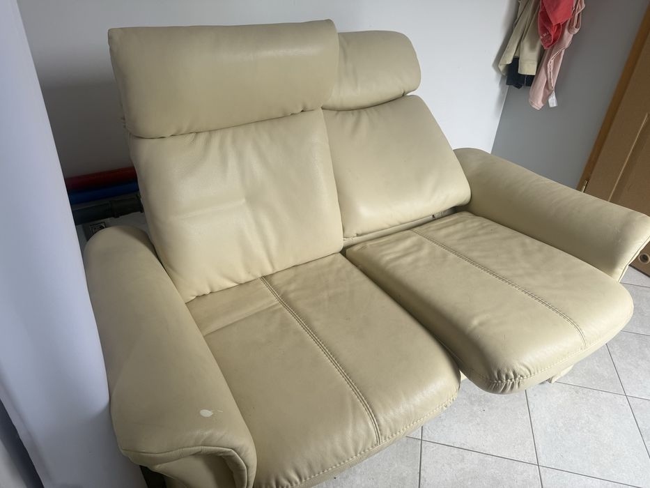 Dwie sofy (dwojka i trojka) z prawdziwej skory