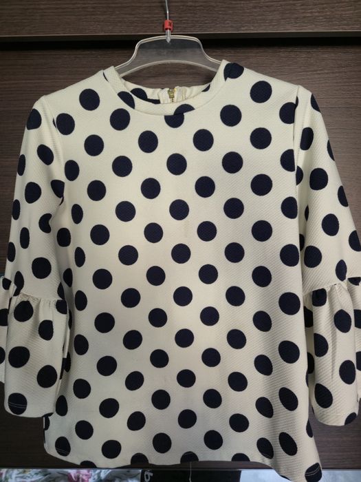 Bluzka w granatowe grochy