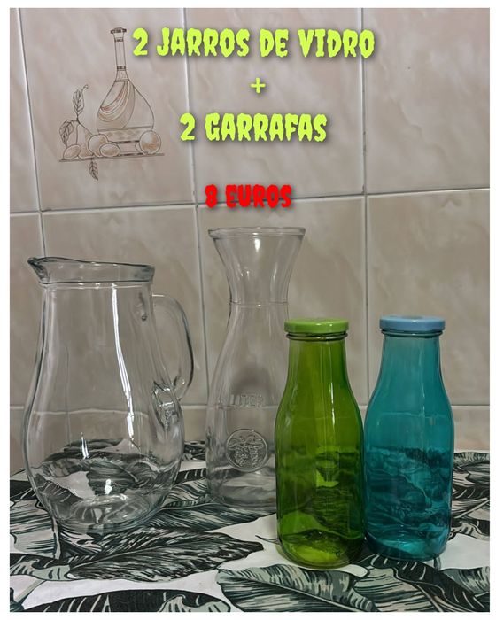 2 jarros de vidro e 2 garrafas