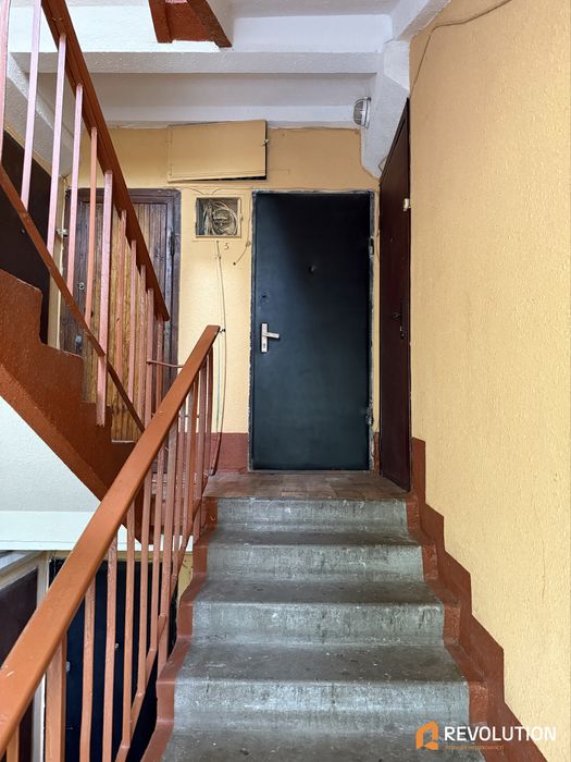 Без% , продаж 1 кімнатної квартири Бульвар Верховної Ради 18а, метро