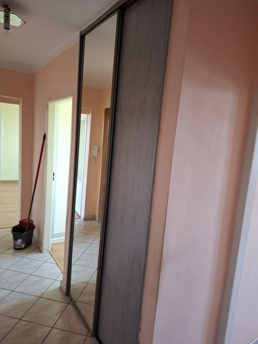 Szafa przesuwna pod zabudowe