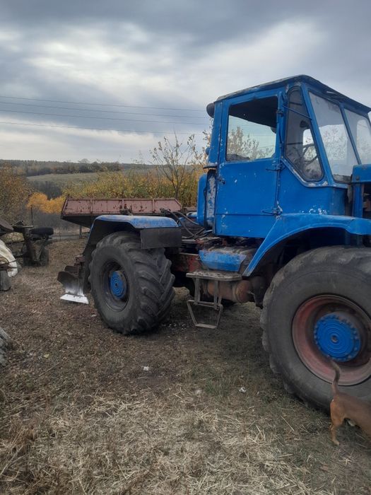 Продам трактор т150к