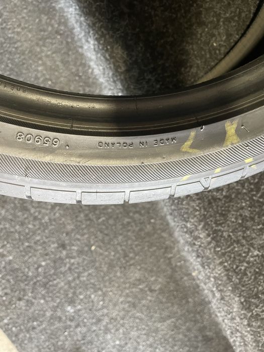 Bridgestone 225/40R18 Potenza S001