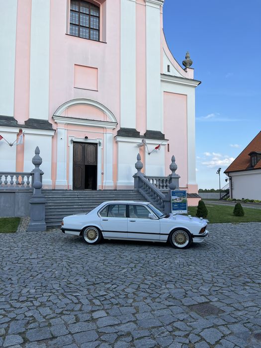 Auto do ślubu BMW E23 / klasykiem do ślubu