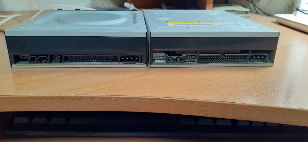 Оптический привод DVD-RW LG