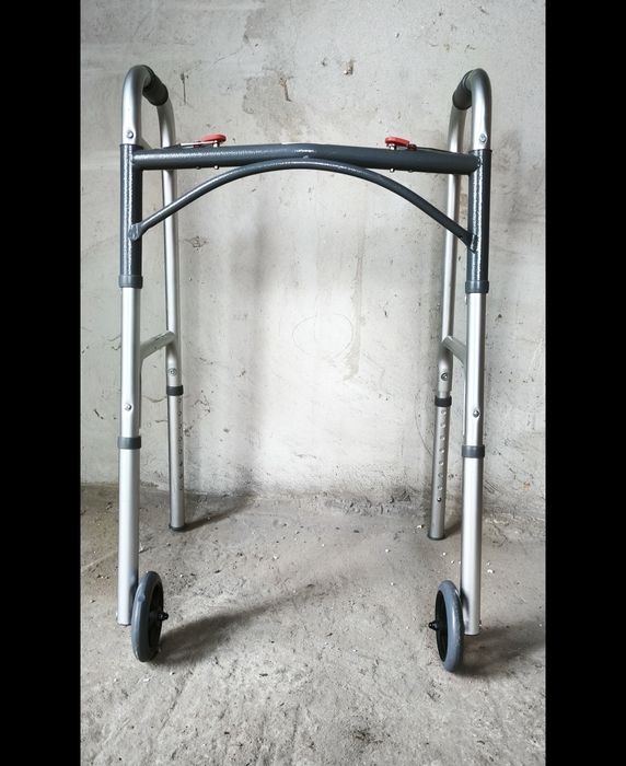 Ходунки для дорослих