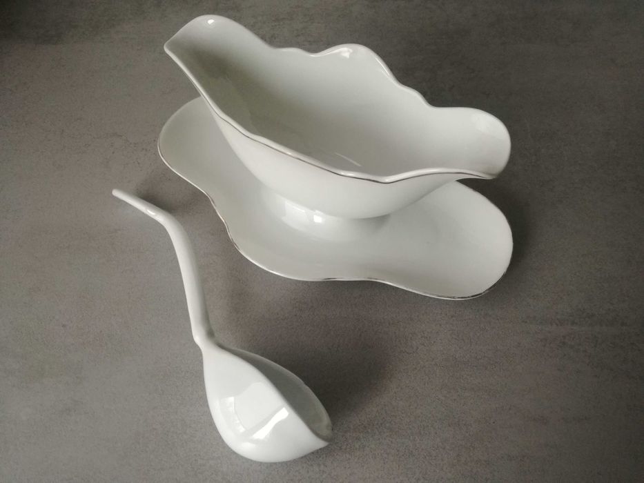 Przedwojenna sosjerka z łyżką porcelana Giesche 1929/1939