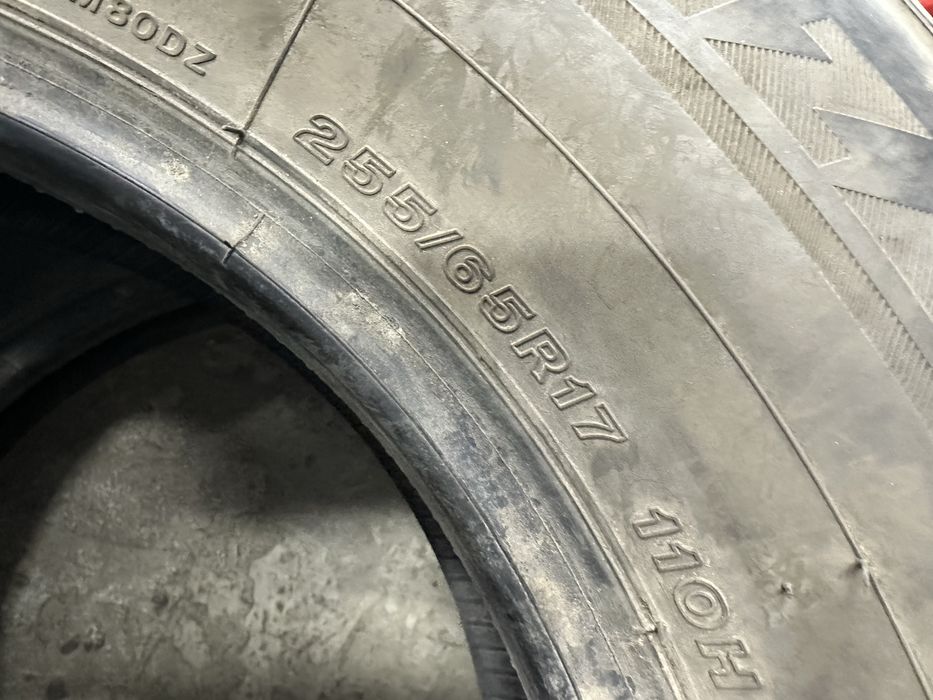 Шини 255/65 R17 Bridgestone Blizzak зимние пара.