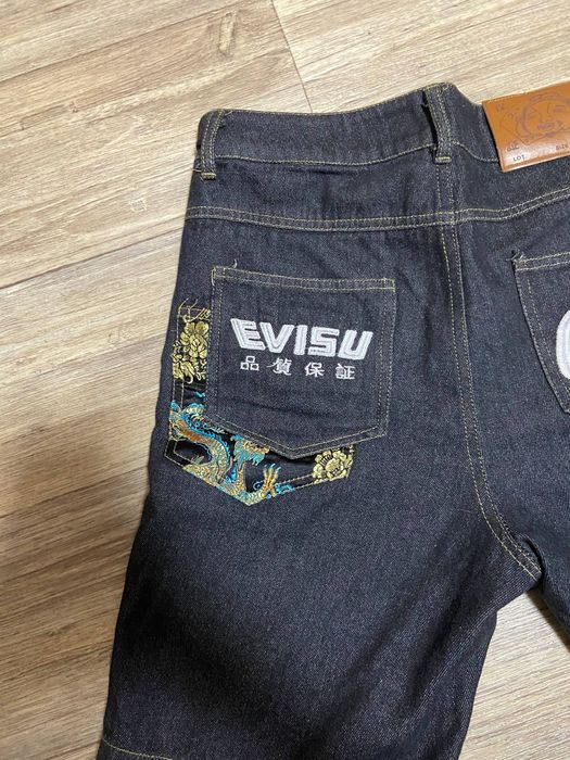 Продам шорты Evisu