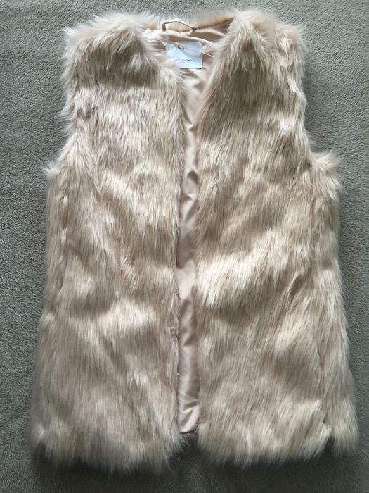 Жилетка Bershka