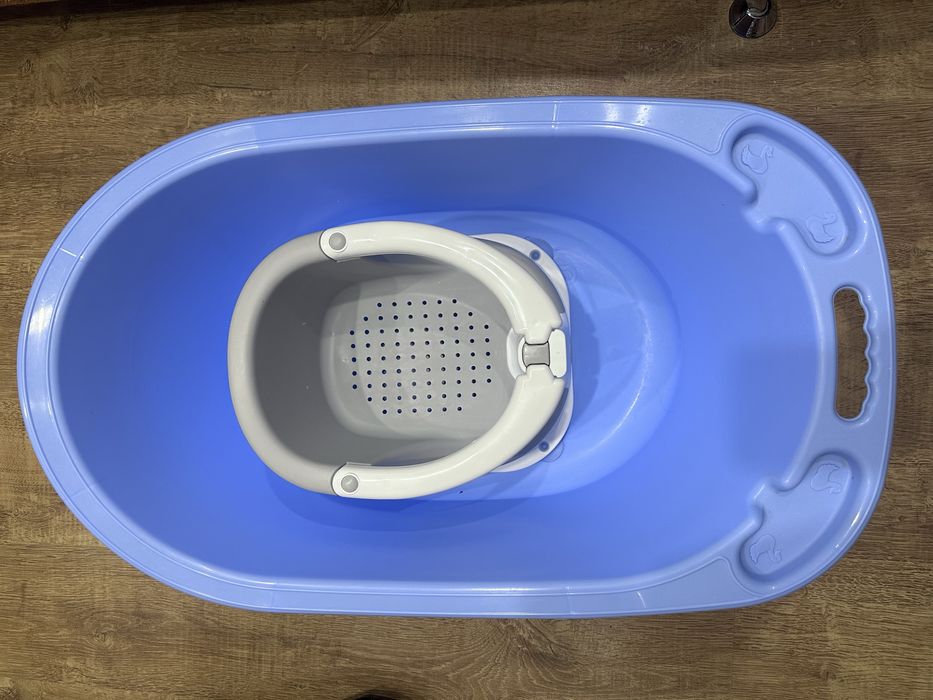 Стільчик для купання у ванну дитячий