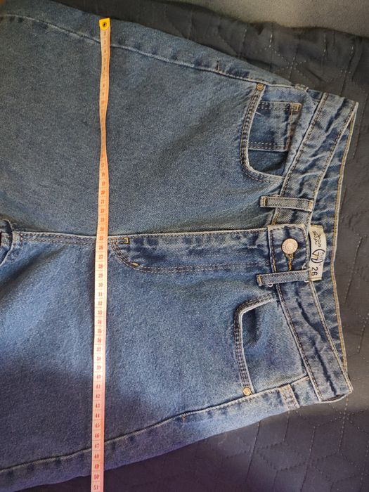 Джинси на струнку дівчину