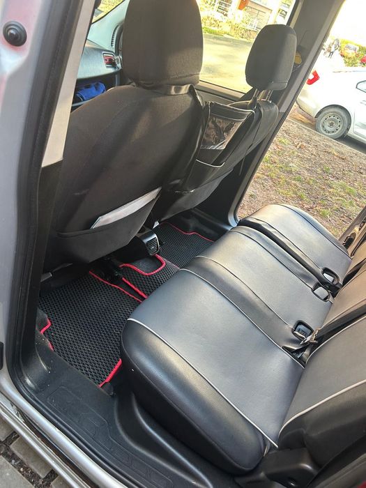 Opel combo.