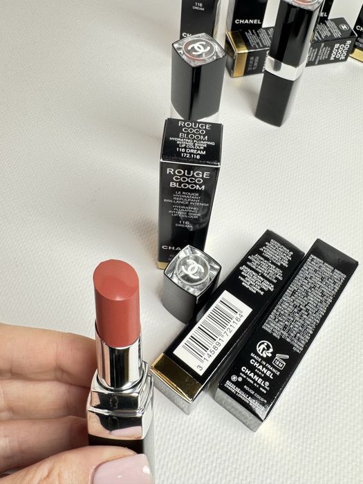 Помада Chanel 116  зволожуюча
