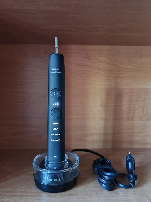 Philips Sonicare DiamondClean 9000 - нова електрична зубна щітка