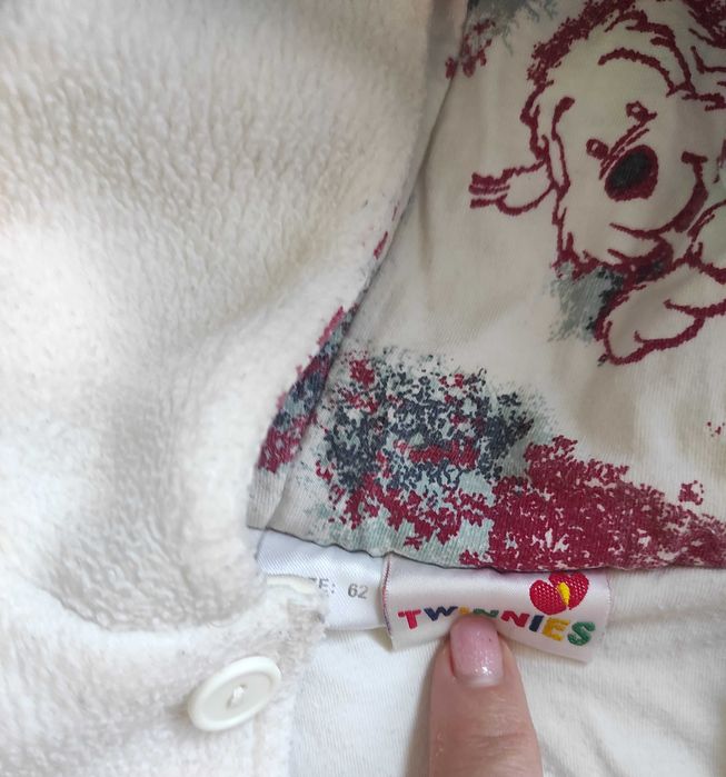 Ciepła bluza Twinnies dla niemowlaka na 62 cm z kapturem
