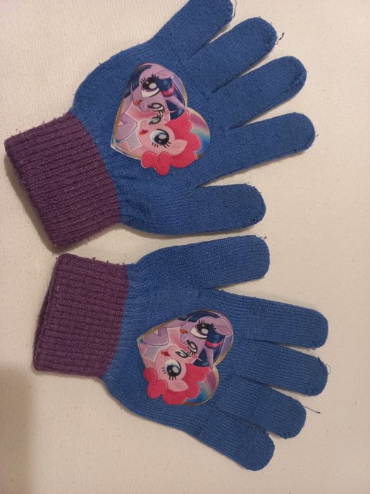 Komplet dla dziewczynki czapka, szalik i rękawiczki