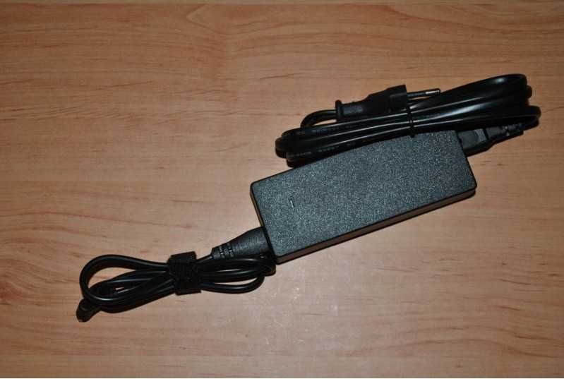 Carregador Asus EEE PC 1005PXD + Cabo