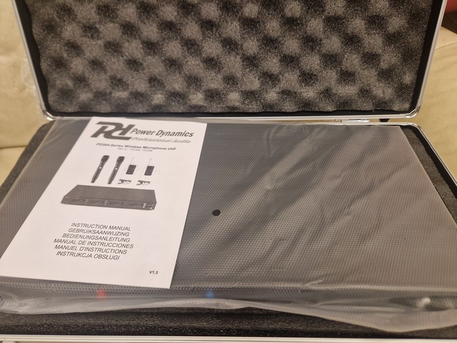 Zestaw 4 mikrofonów bezprzewodowych