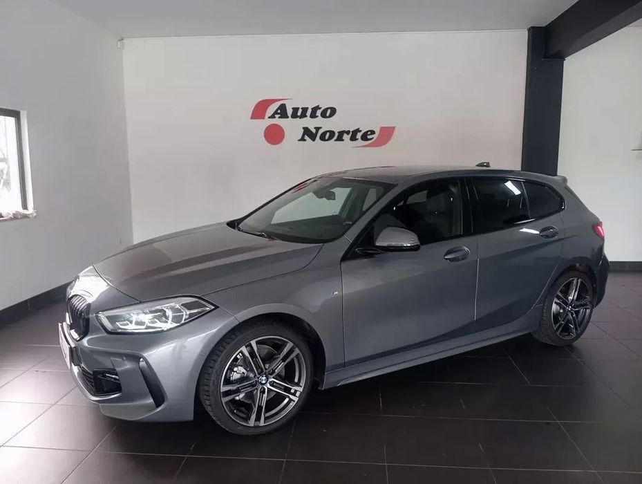BMW 116 d Pack Desportivo M Auto