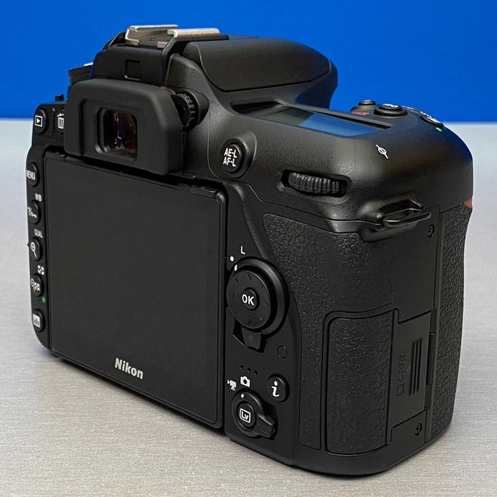 Nikon D7500 (Corpo) - 20.9MP | 3 ANOS DE GARANTIA