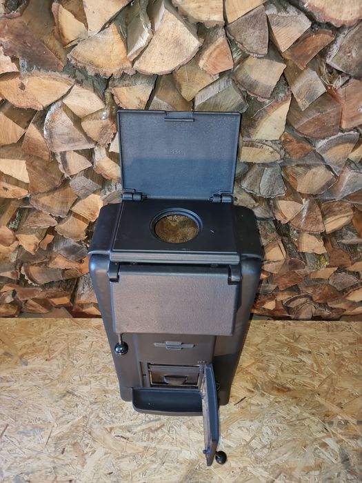 Piec żeliwny  kominek  wolnostojący