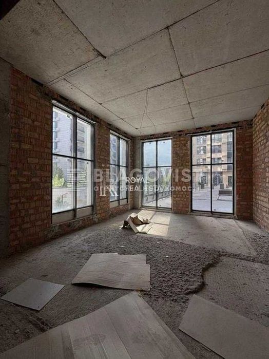 Вигідно! комерційне приміщення ЖК Ярославів .Град Золоті ворота. Центр