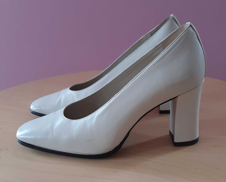 Sapato Salto Alto Branco Perola num 36