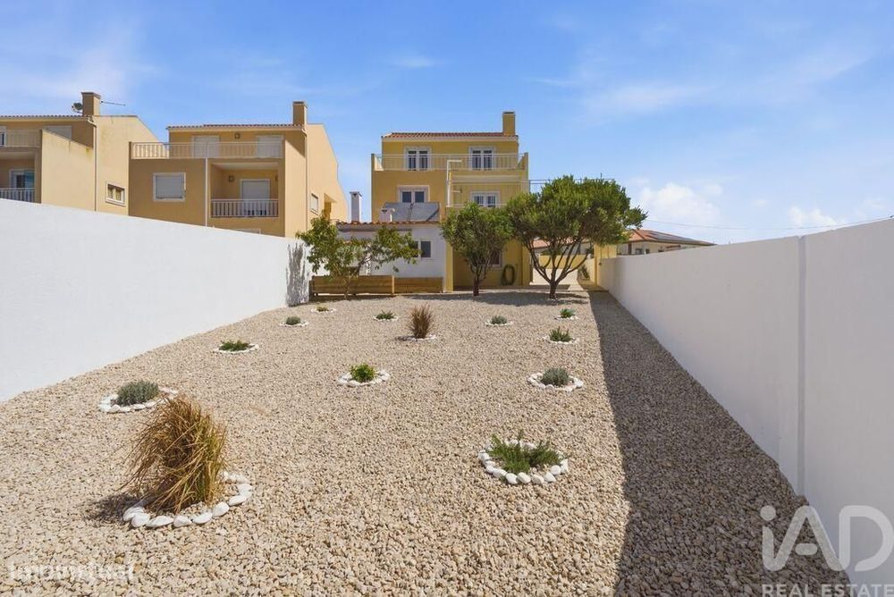 Casa / Villa T4 em Santa Bárbara de 182 m2