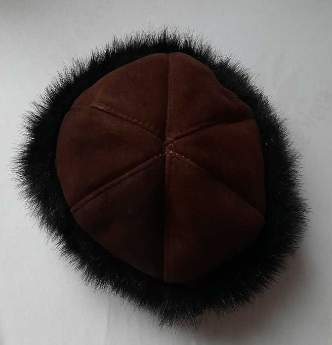 Futrzana kożuchowa futro naturalne skórzana czapka brązowa czarna 64