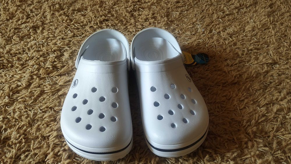 Білі Крокси Сабо DAGO (36-46р)