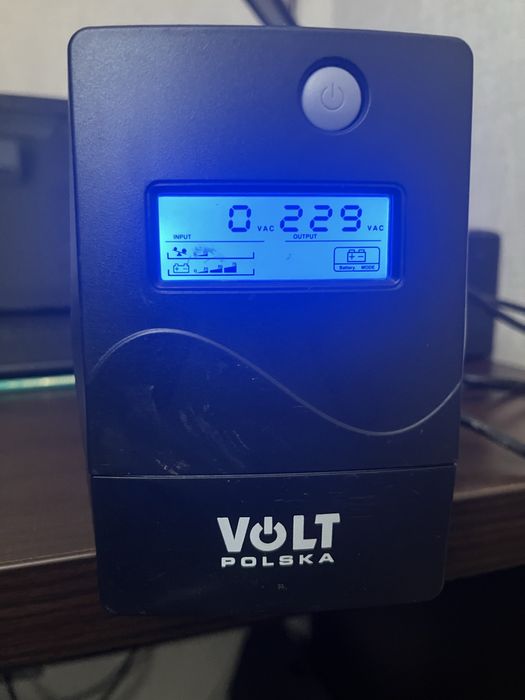 Бесперебойник UPS 1000va 600 w