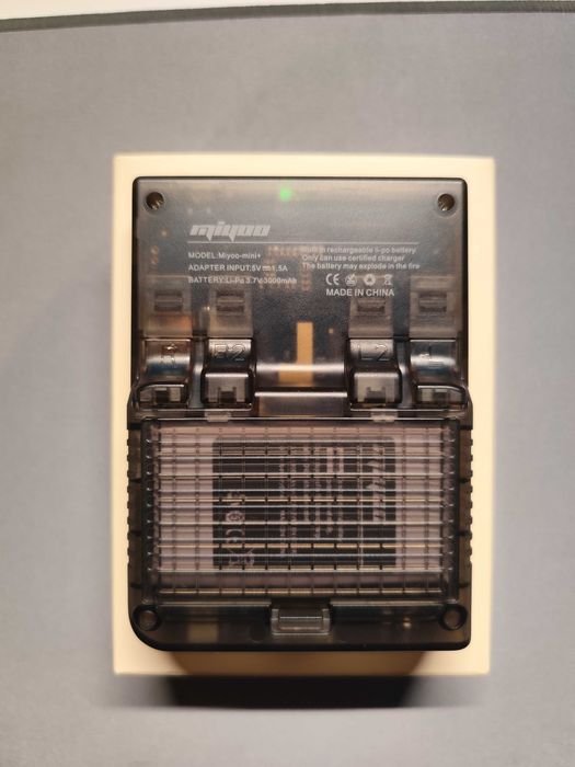 Miyoo Mini Plus + Cartão 64GB com Onion OS64738693832193121