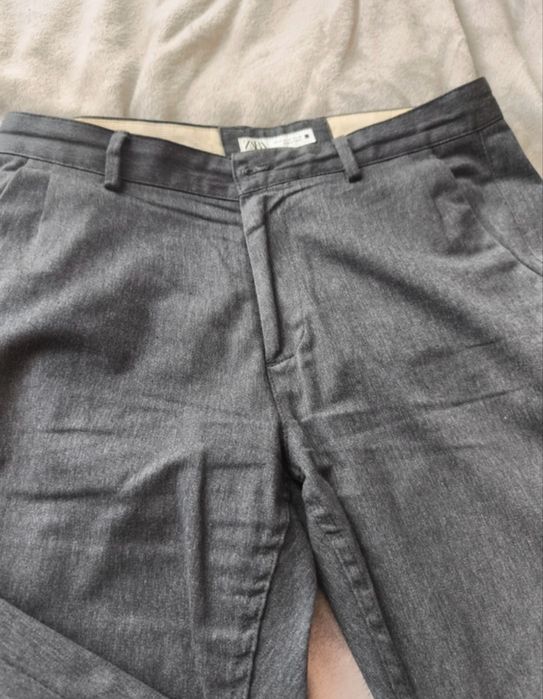 Calças clássicas Zara PT 42 cinzento escuro