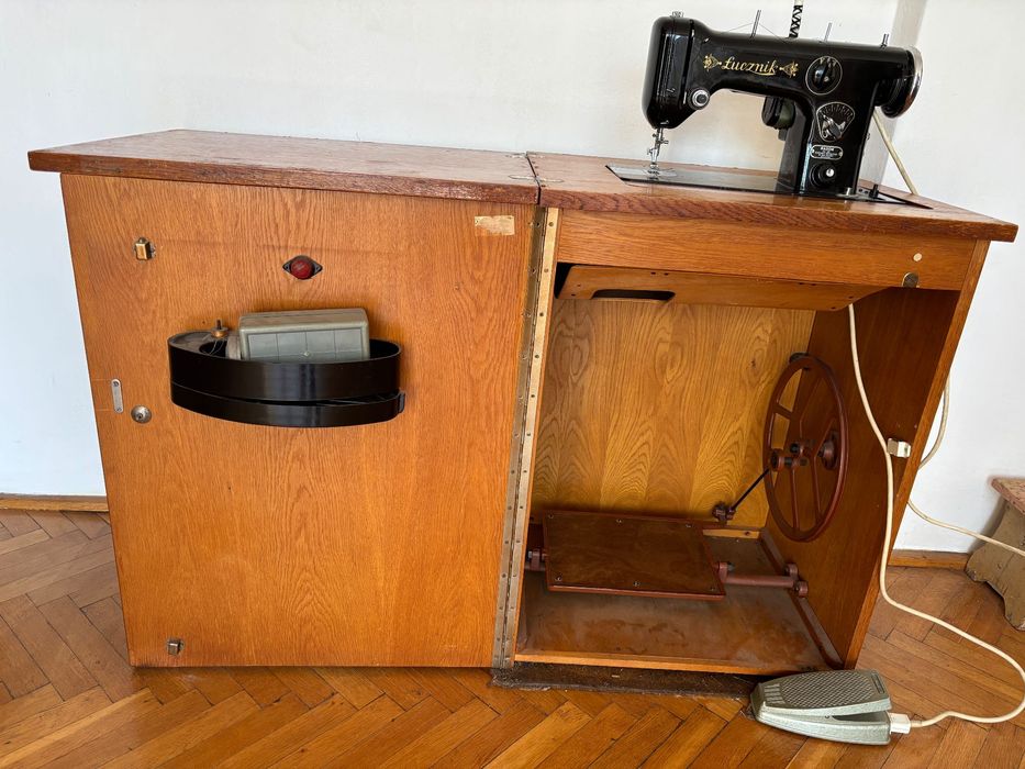 Maszyna do szycia Łucznik