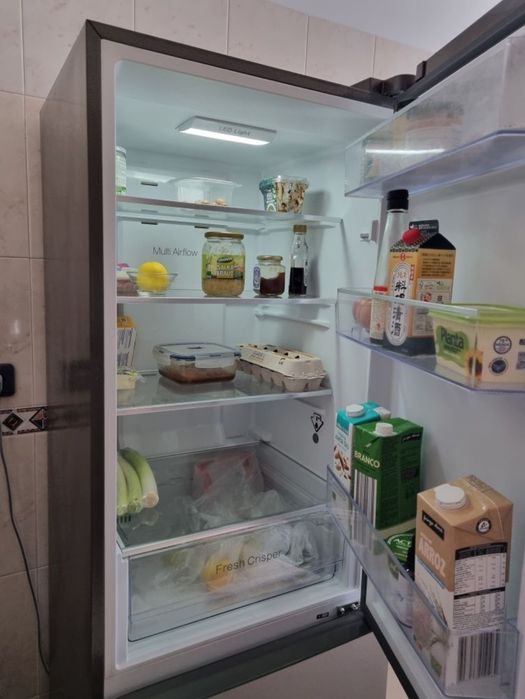 Frigorífico Combinado TCL